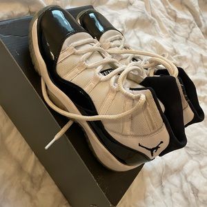 Air Jordan Concord 11